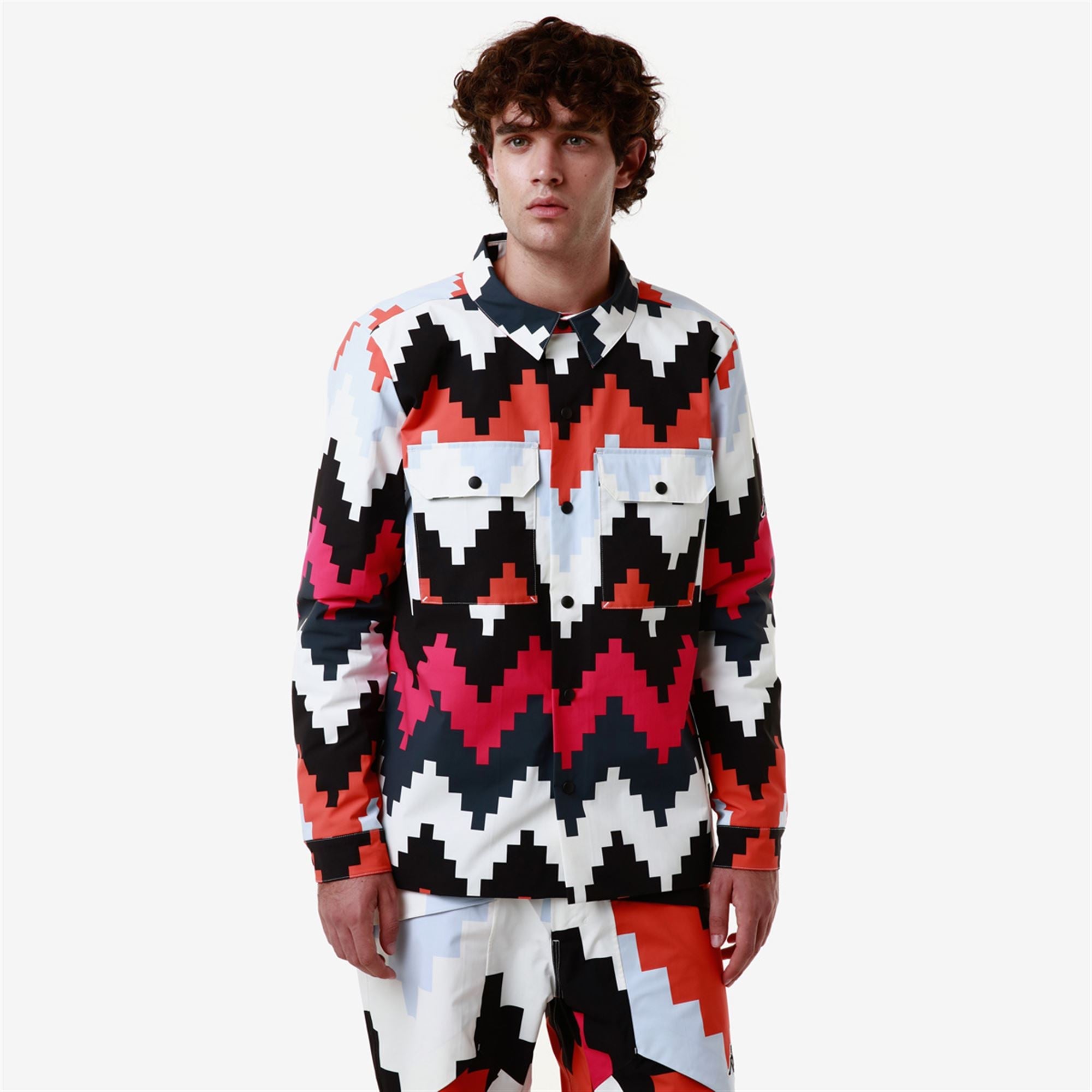 6CENTO 657G Black-white Milk-orange Smutty-fuchsia Purple-grey Asphalt-azure Water Graphic | Kappa online