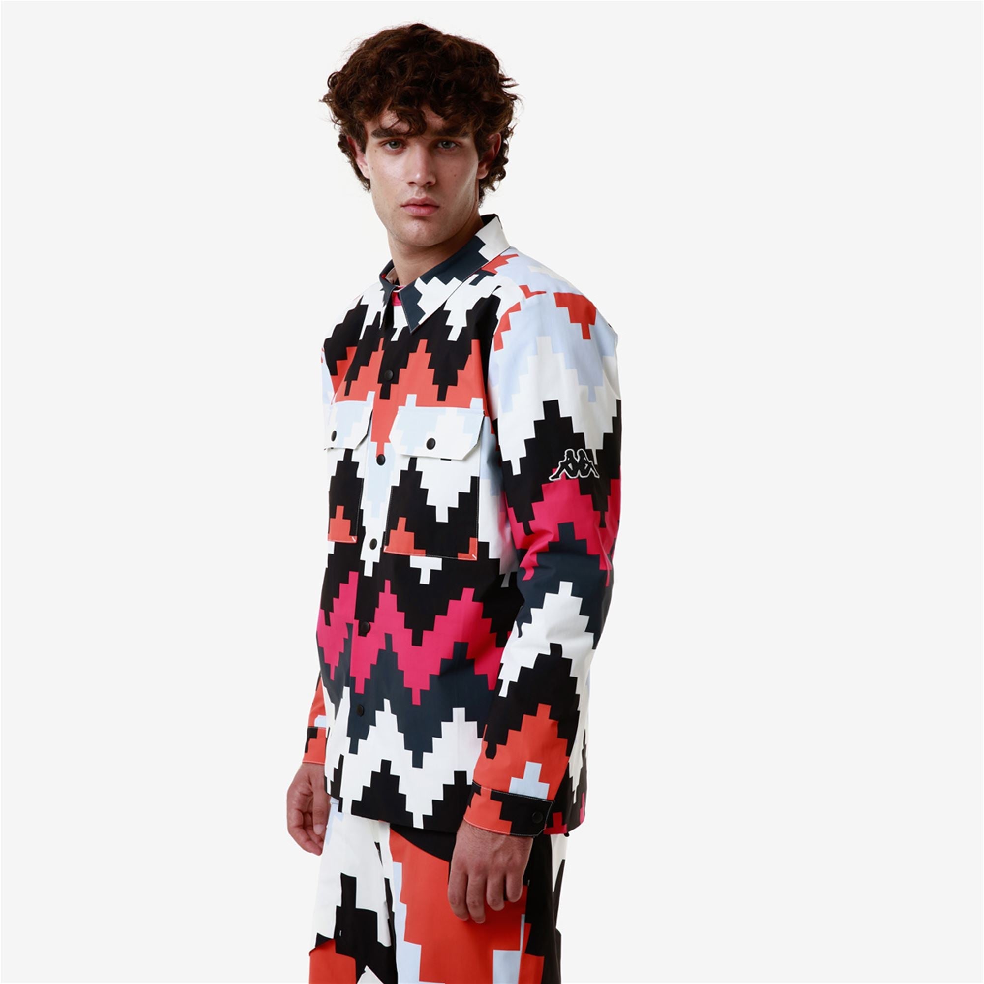 6CENTO 657G Black-white Milk-orange Smutty-fuchsia Purple-grey Asphalt-azure Water Graphic | Kappa online